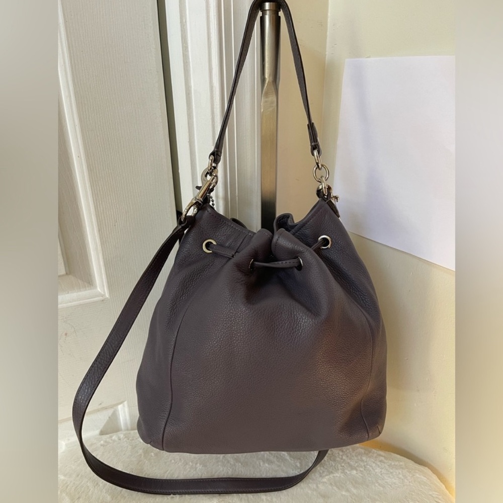 Coach bucket bag - Picture 8 of 11